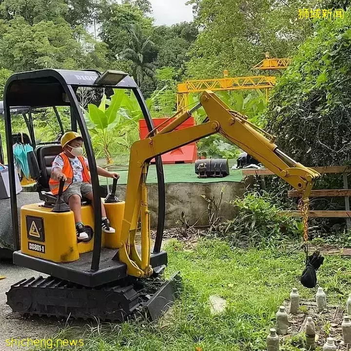 Diggersite圣诞特别活动🌲操作挖掘机+充气城堡+手作活动,带娃来铲泥挖土