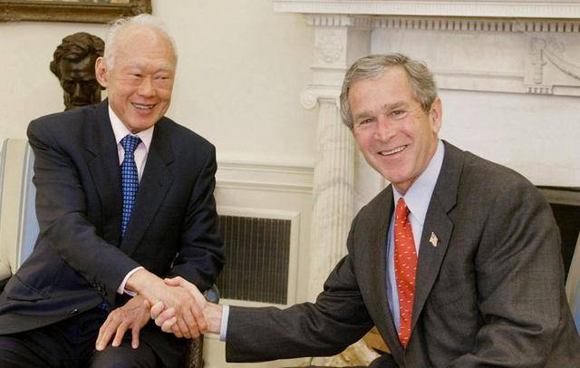 李光耀：未来欧洲摆脱不了变为配角的困境，这是它无可挽回的命运