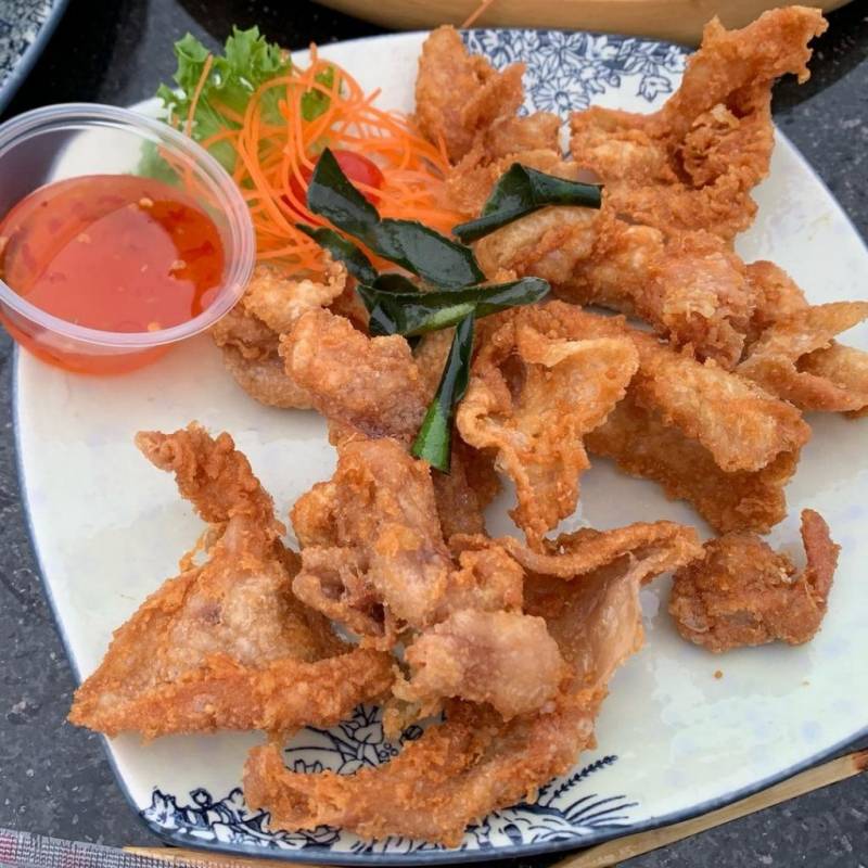 新加坡義順區露天酒吧🍻 Kamikaze Asian Tapas Bar 吹風喝酒吃燒烤，一串只要S$0.90