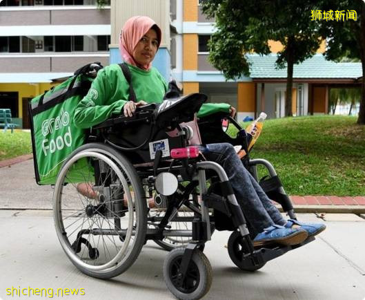 坐轮椅当foodpanda送餐手, 引起许多人讨论