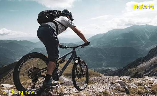 他通过疫苗旅行通道入境新加坡,却检测阳性!被困隔离酒店