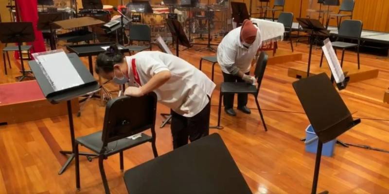 即日起,本地指定場所可以舉行最多百名觀衆室內現場表演