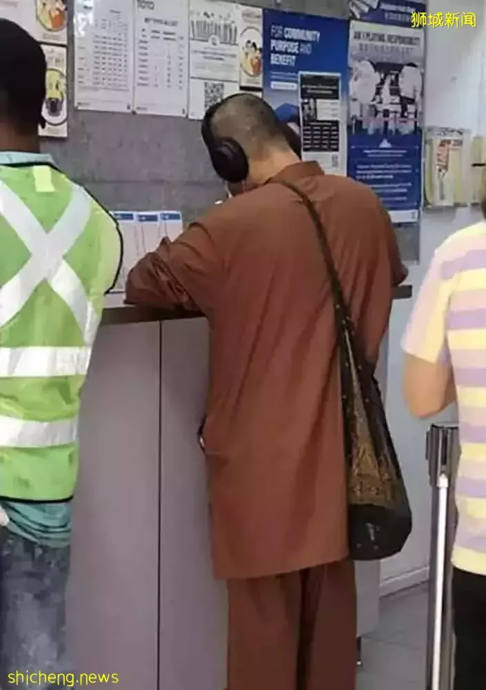 光頭男穿僧袍 投注站下注 網傳照片 公衆熱議