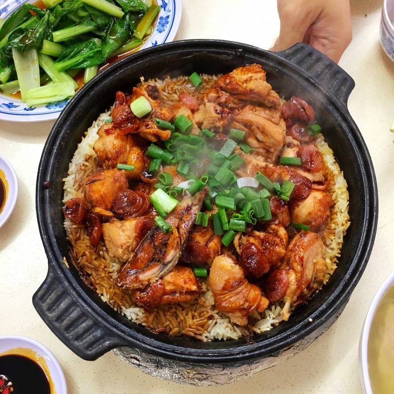 骨灰級吃貨推薦！盤點新加坡13家人氣砂煲飯 · 鹹香入味，真材實料 · 一口撩倒你的胃