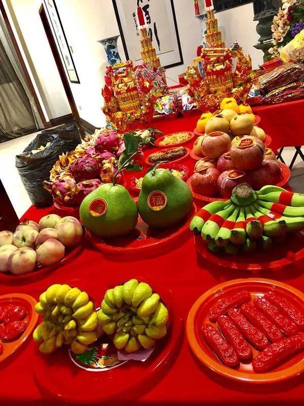 坡岛人今晚通宵干这件事,庆祝他的生日