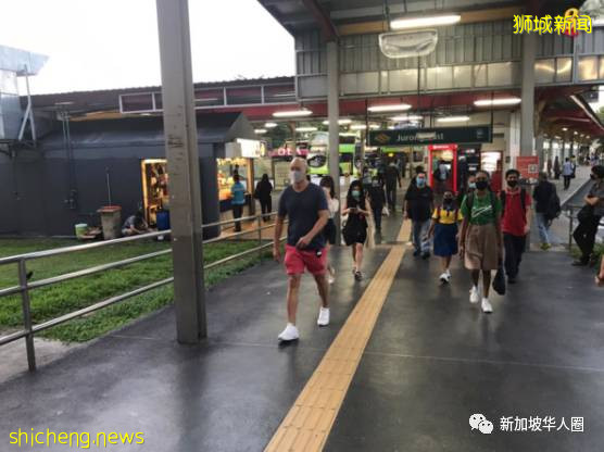 新增544例！新加坡解封第一天，複工複課！全城人潮再現!