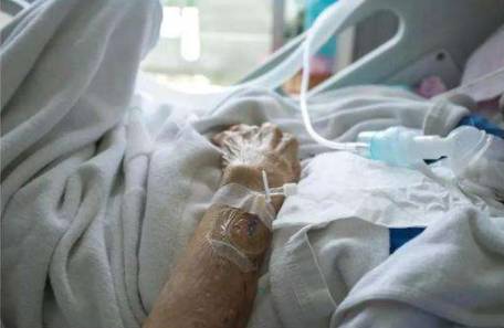 新加坡确认病例累计18例，免费口罩领取现场意外“冷清”