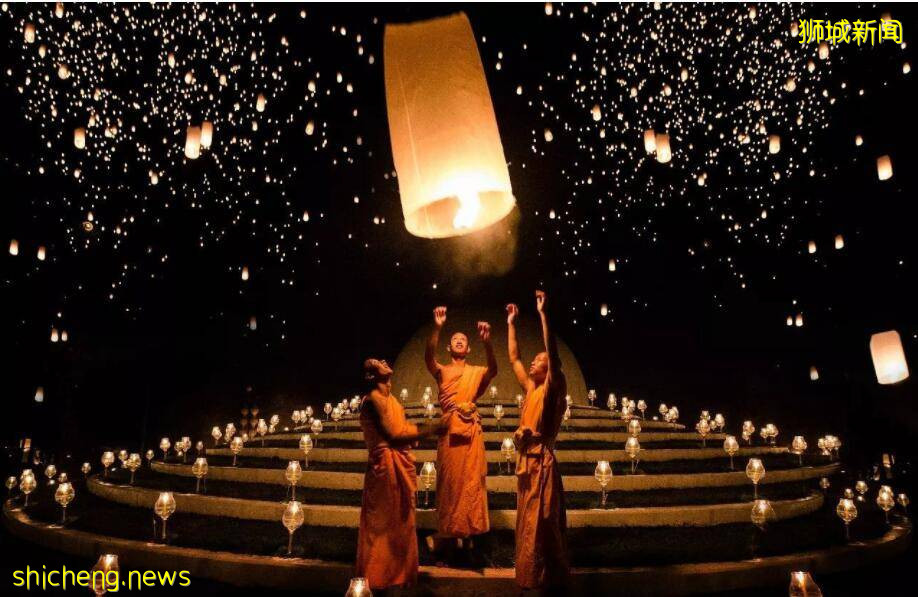 一群胖姐姐在新加坡街头忘我扭动、疯狂尬舞,被网友狂怼上热搜