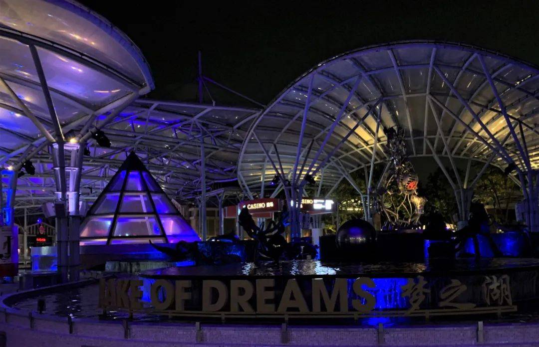 因爲這件事，新加坡變藍了