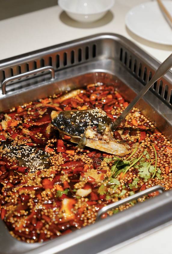 新加坡首家劇本殺火鍋店,太古裏火鍋豪送菜品大禮包+$50代金券