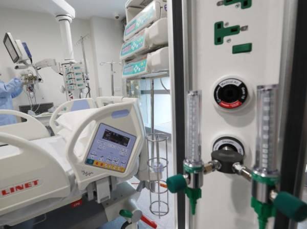 ◤武汉肺炎◢惊悉丈夫儿子确诊 女销售员揪心:我对不起他们