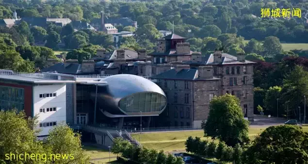 新加坡专升本,最快8个月拿到本科文凭