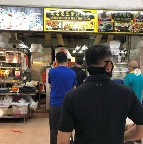 新加坡最好吃的炒粿条:锅气很重要