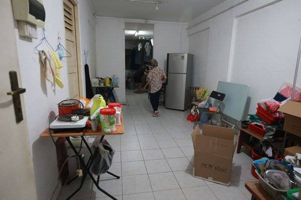 八旬阿嬷受伤 义工上门施援 意外发现住家如垃圾屋