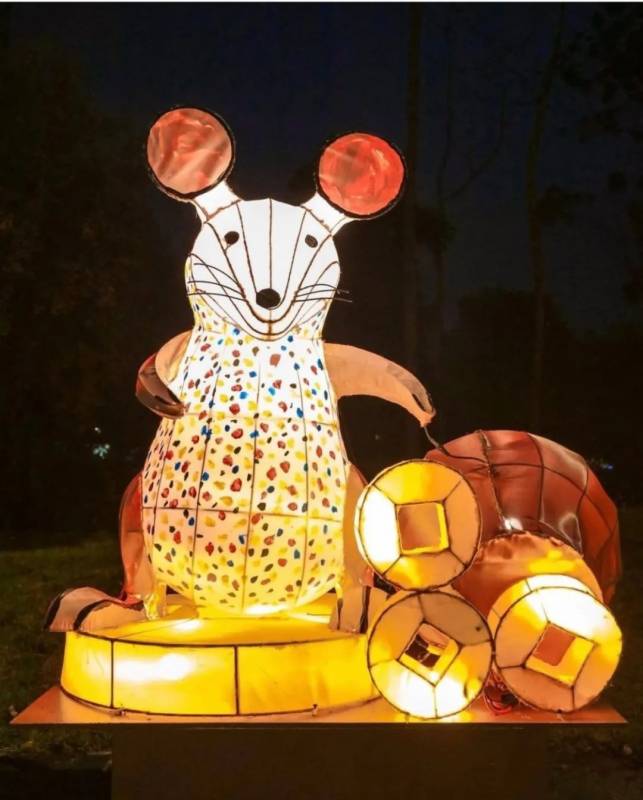 新加坡濱海灣花燈展PK中國周莊中秋燈會，你更pick誰