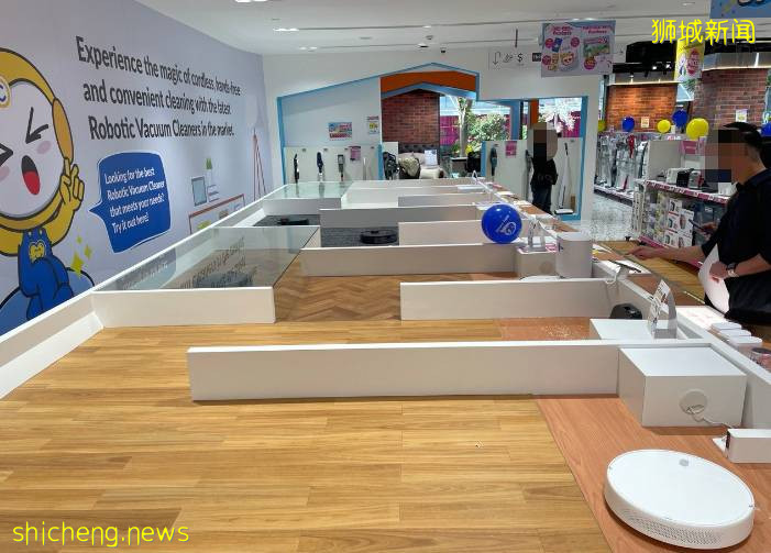 大排長龍！新加坡最大電器店今天開業，免費美甲、兒童工藝坊、烘焙活動