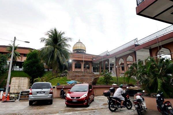 ◤新冠病毒◢参与吉隆坡大城堡大集会 2狮城人返国确诊