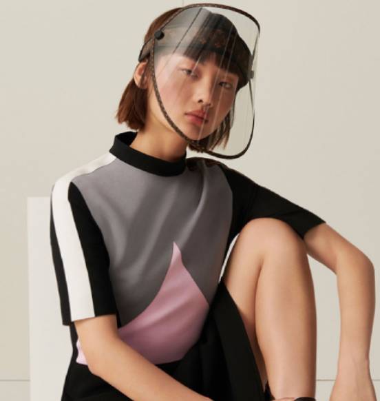 LV推出天价面罩,要不是贫穷拦着我高低得买一个