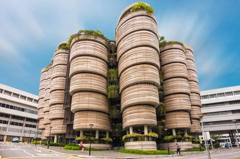 新加坡翻译人才培育计划放宽条件:拥有至少一年专业经验也能申请翻译学费津贴