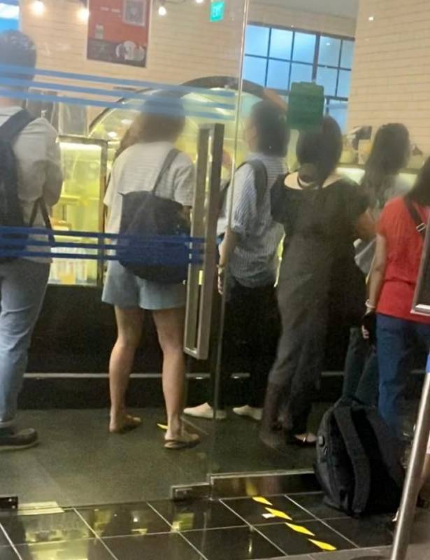 8家餐饮店被命令关闭,因违反Covid19措施在新加坡被罚款32人