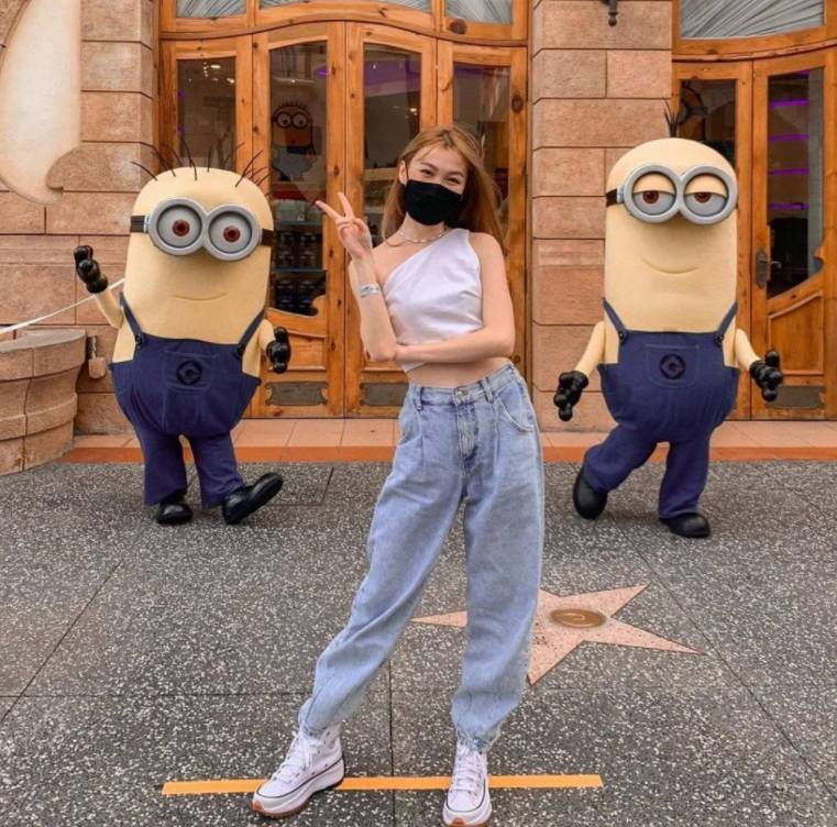 折扣 星巴克送限量水杯，名牌女包半價，品牌女鞋$10起，鳥園年票僅$39