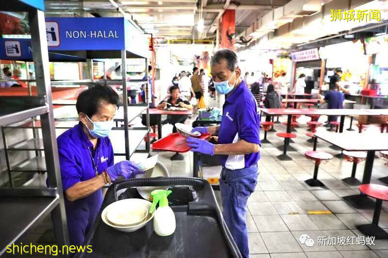 新加坡規定食客自行歸還托盤後，爲何小販與清潔承包商爭執不休