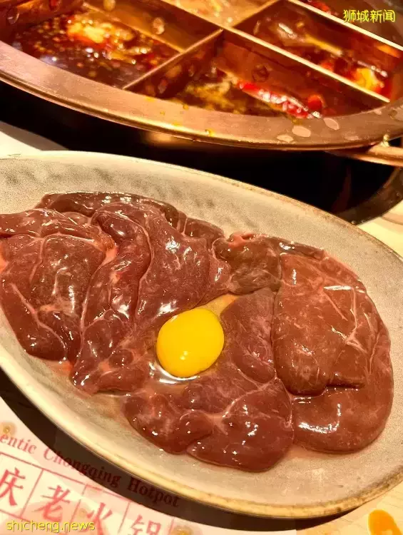 莆田创始人把正宗重庆火锅带到新加坡, 方叔叔重庆老火锅”汤底$7/人”