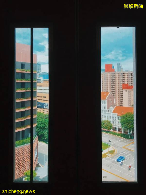 新冠疫情中，外賣騎手眼中的“折疊新加坡”!