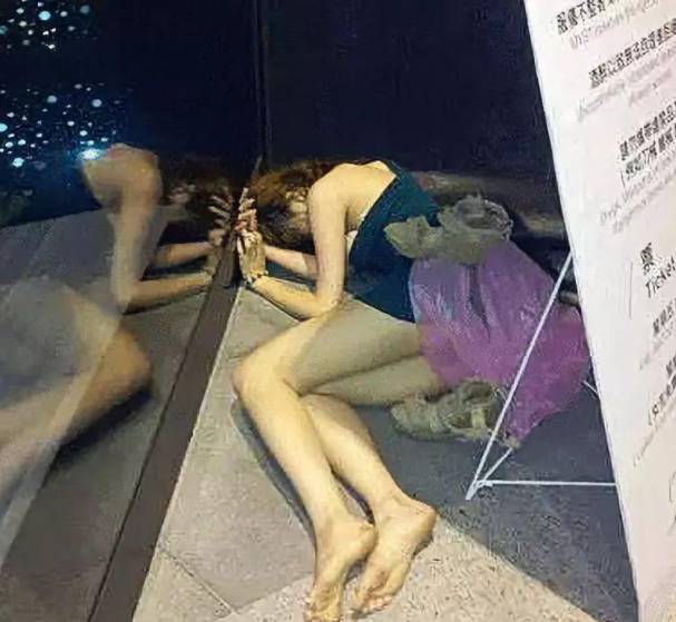 新加坡酒吧經理近水樓台先“撿屍”，被判坐牢12年、鞭刑十下