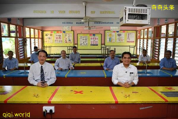 ◤行動管制◢ 政府明日發布 學校重開指南 !