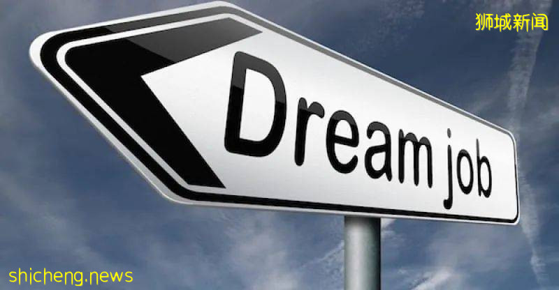 从中国远赴新加坡读书的年轻人,就业前景如何