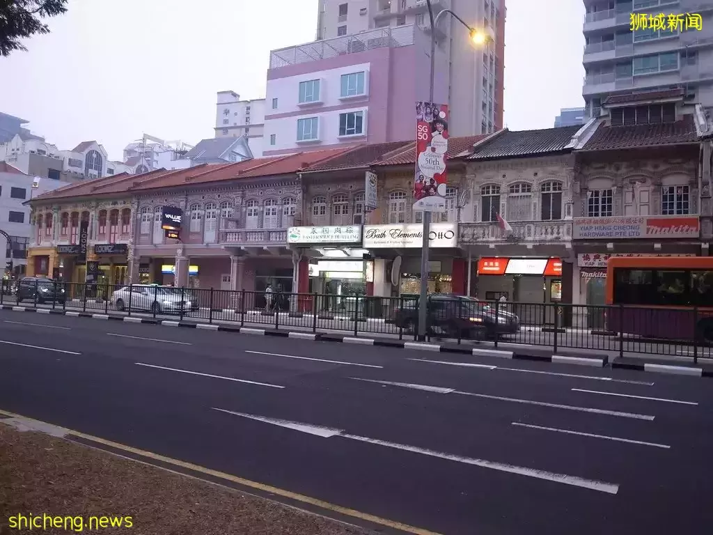 在新加坡陪老公读博士的高学历妈妈,能找到什么样的工作