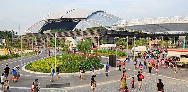 2小時收費$15！新加坡超便宜滑冰場，孩子玩得很過瘾