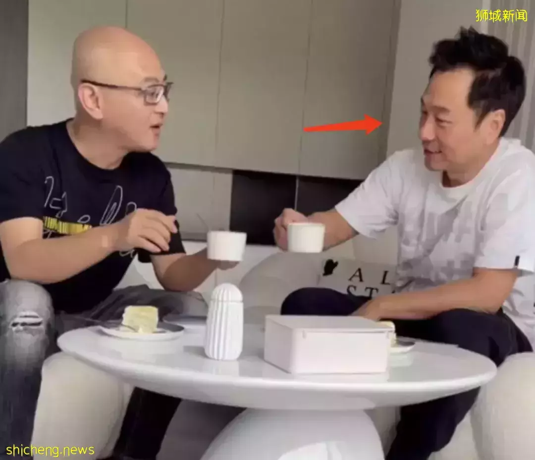 全網熱議！吳尊送娃去中國上學，張柏芝離開坡回上海定居！新加坡不香了