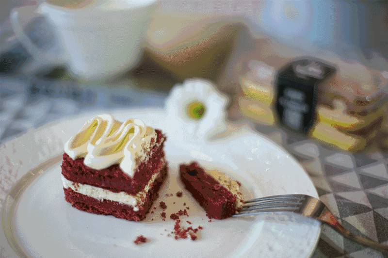 震惊!新加坡科学家公布春节零食热量,每吃一口就吞进半口脂肪!三招教你避免“过年肥”