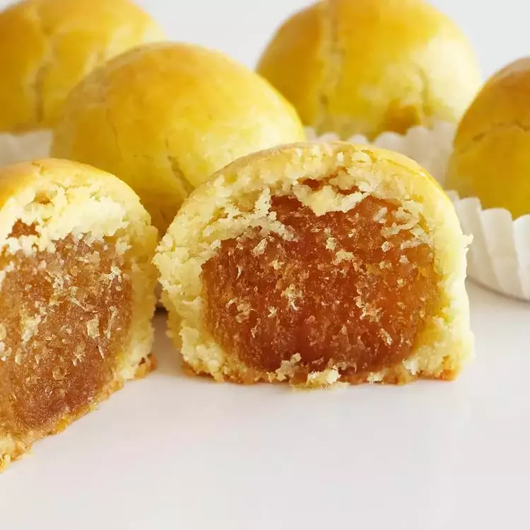 新春限定🍍搜罗新加坡好吃的黄梨酥!味道酸甜开胃,饼皮松软、馅料有层次😍