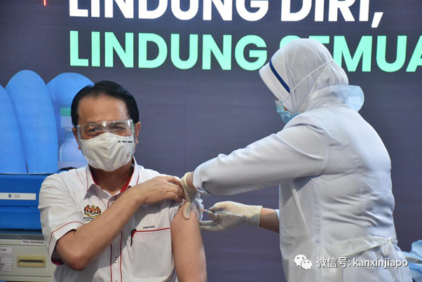 首批中国疫苗已运抵新加坡，但仍不能开始施打