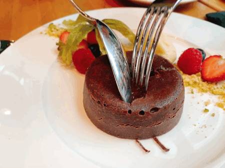 在CBD的绿洲之中吃融合风意大利餐是一种什么体验