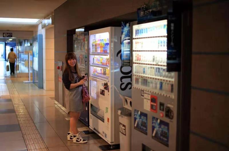 新加坡免费自动售货机,每月向200名弱势居民送50新