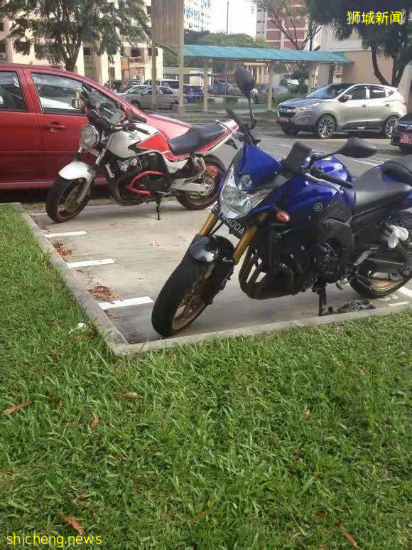 霸道机车骑士,公共停车场居然还可以留纸条占车位