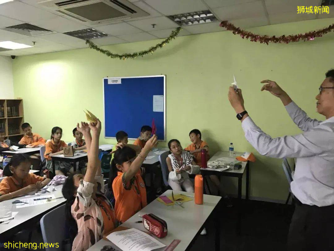 幫助更多學生！新加坡教育部多途徑推進學生幫扶計劃