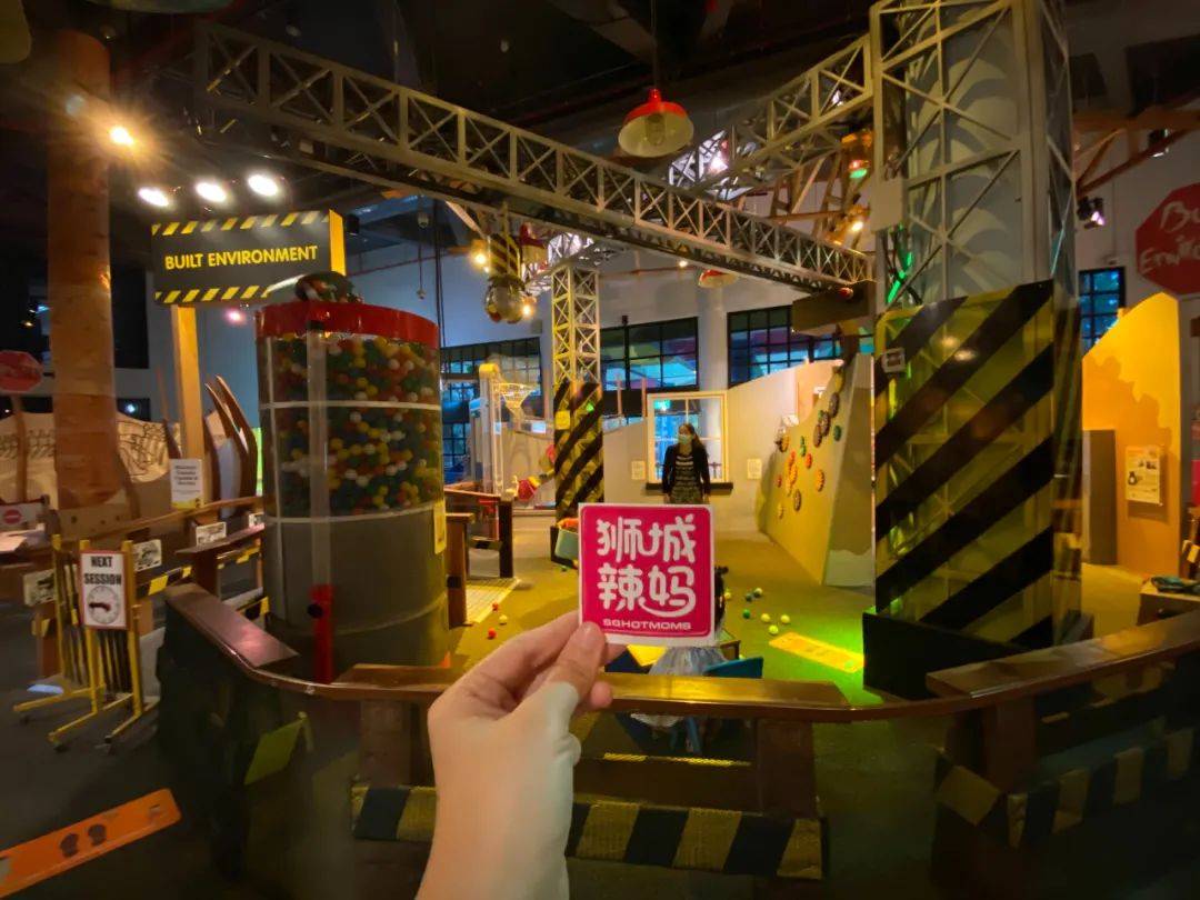 僅$10!新加坡還藏了個超棒的科學遊樂場,10多種職業等娃來體驗