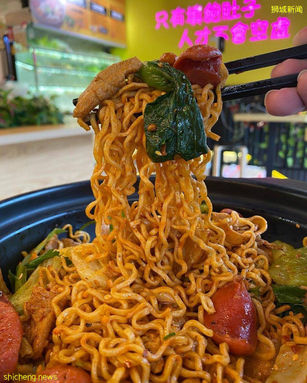 任性开吃✨盘点新加坡8家麻辣烫🍜汤底鲜香、荤素食材随便选！够麻够辣才过瘾😏 
