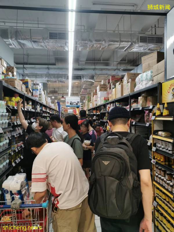 客工大批感染后,新加坡这个区变得荒凉了!唯一的24小时商场大裁员