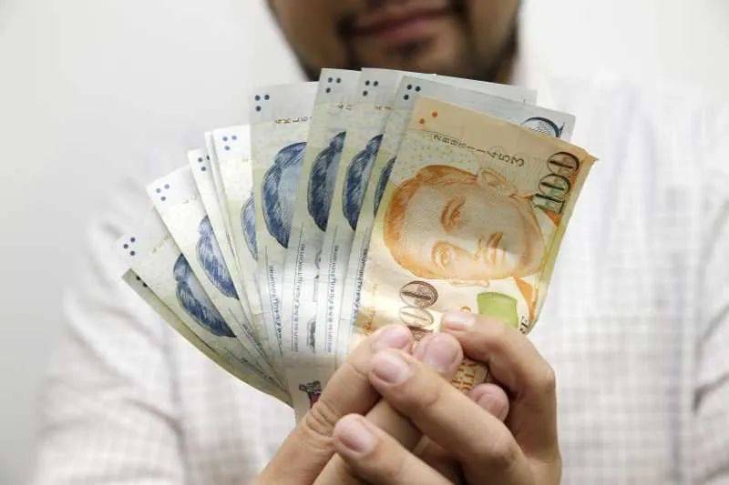 这个新加坡女子收到一笔不明转账后,在监狱度过了元旦