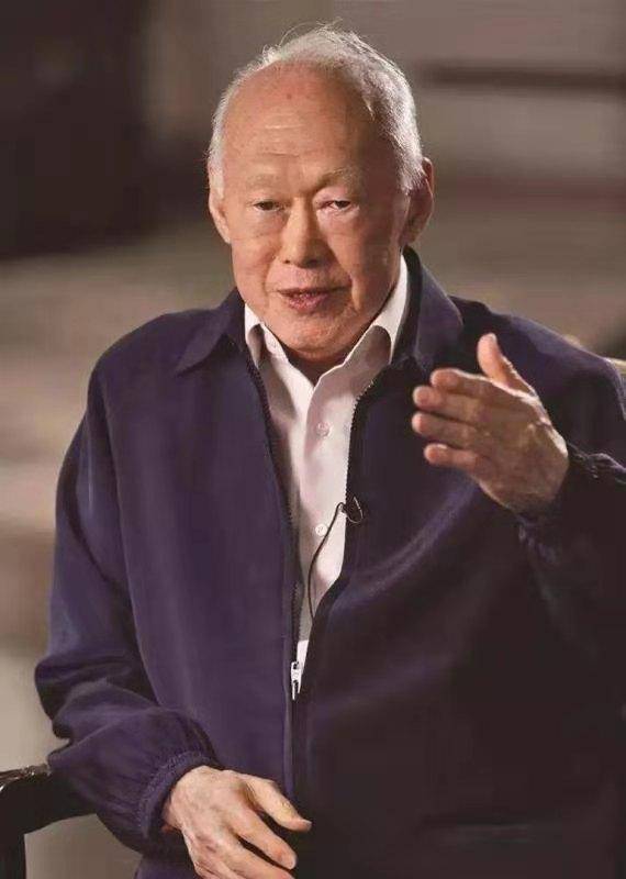 李光耀的两个预言:缅甸不会轻易改变;昂山素季难以承担历史重任