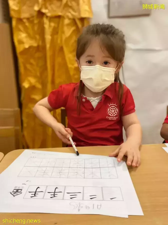 這間新加坡幼兒園火了！西方教育法+中國傳統文化，學編程、京劇