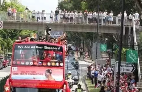 新加坡奥运冠军约瑟琳晒“剃头照”,终于要去服兵役了