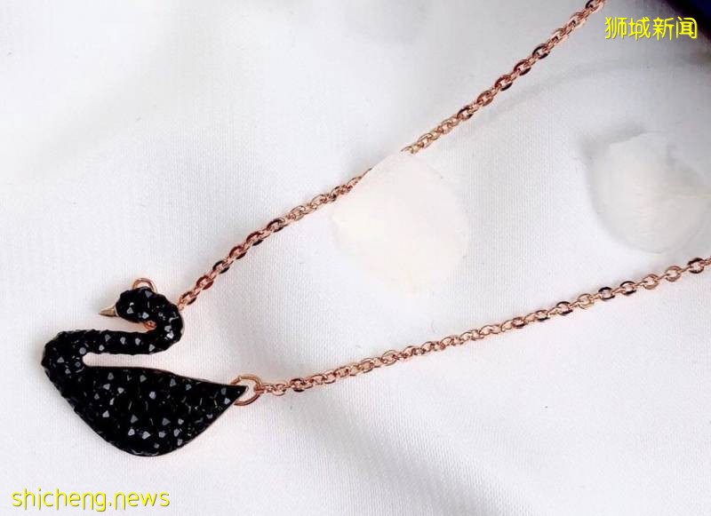 新加坡施华洛世奇大促低至5折! 覆盖面超广:天鹅项链、恶魔之眼系列、羽毛系列都有参与活动!