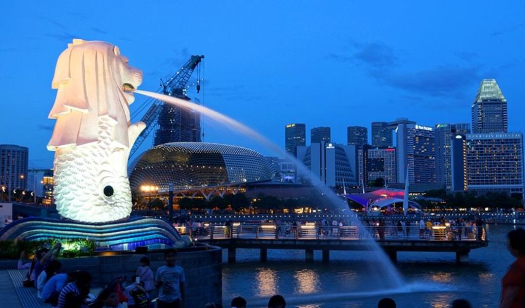 跨年夜新加坡巴士、地铁运营延迟，看烟花这些绝佳地点免费！